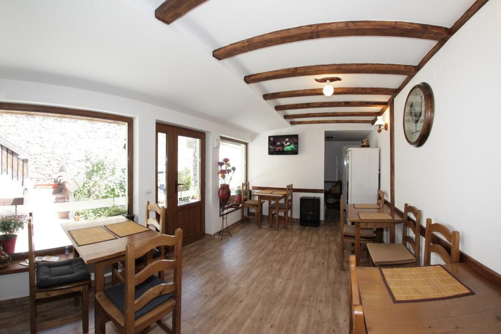 Pensiunea Cocosul Rosu Hermannstadt Exterior foto